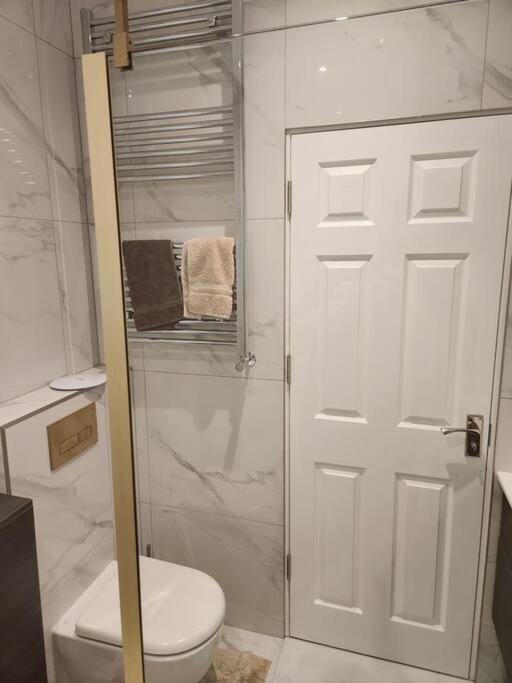 Newly Refurbished 2 Bed Apartment In Paddington London Exteriör bild