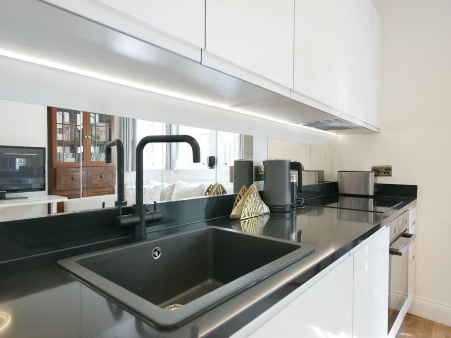 Newly Refurbished 2 Bed Apartment In Paddington London Exteriör bild